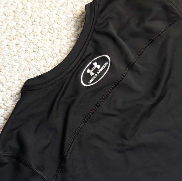 Black UnderArmour Coldgear Long Sleeve - Picture 2 of 4
